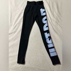 NIKE JUST DO IT WORKOUT LEGGINGS